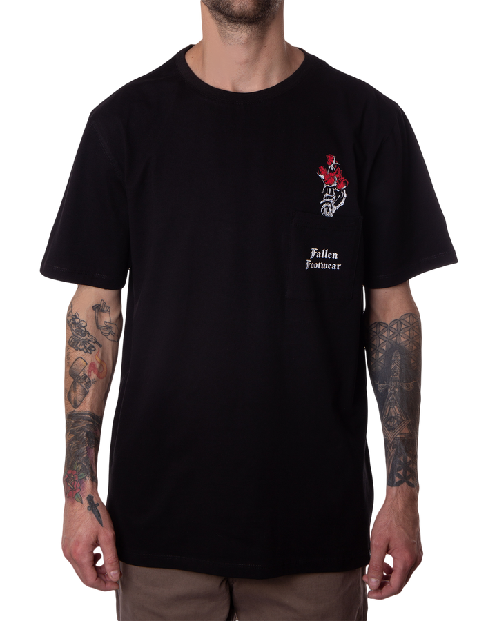 ROSES POCKET TEE - BLACK / RED