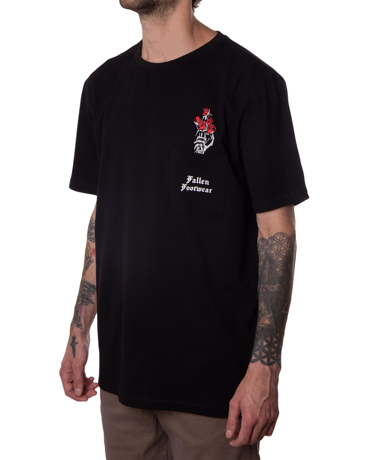 ROSES POCKET TEE - BLACK / RED