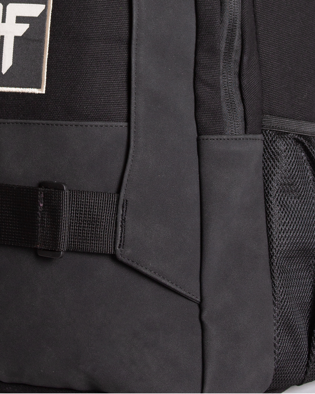 BOARD BACKPACK - BLACK / BLACK