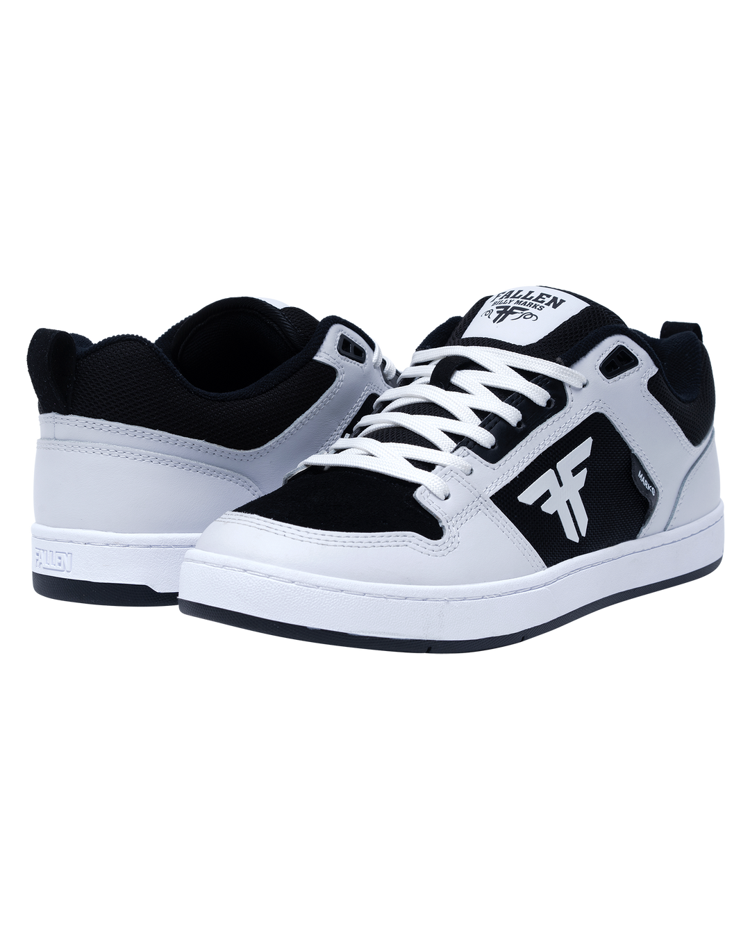 REVOLVER - WHITE / BLACK - Billy Marks