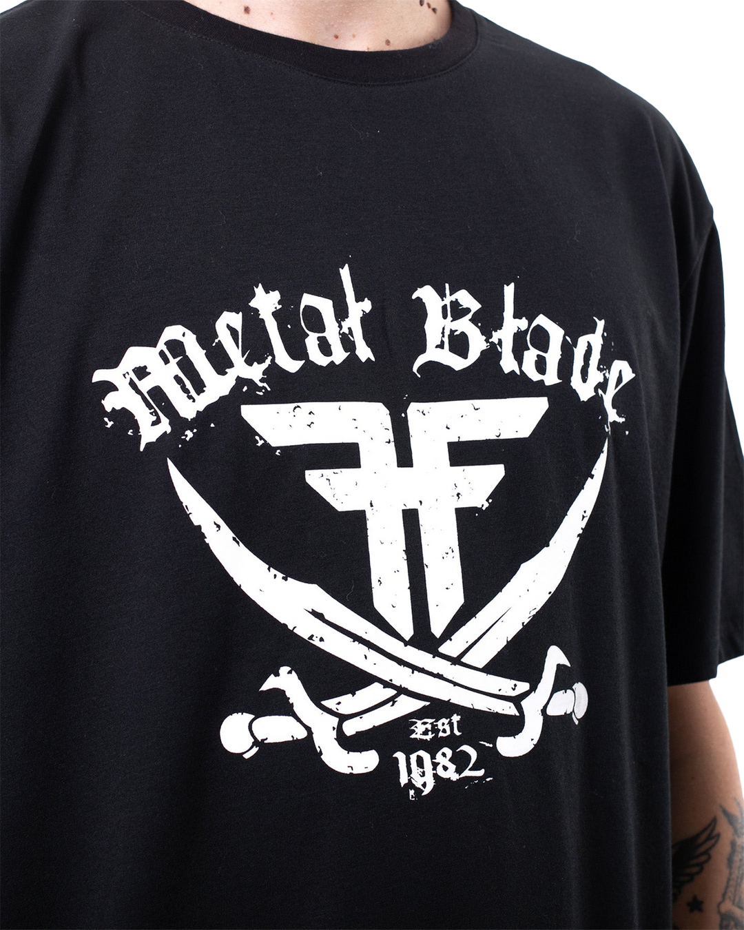 METAL BLADE PIRATE TEE - BLACK / WHITE