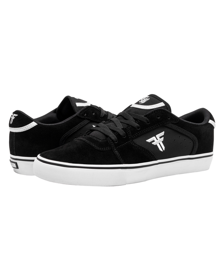 REGAL - BLACK / WHITE - TOMMY SANDOVAL